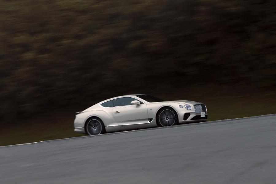  Bentley Continental GT First Edition 2018 года  (JP) (фото 9 из 19)